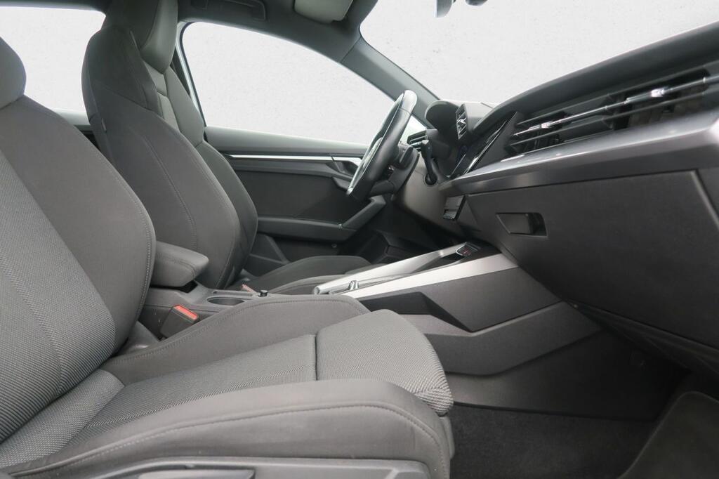 Audi A3 SPORTBACK GENUINE EDITION 35 2.0 TDI 150 CV S TRONIC 5P 16