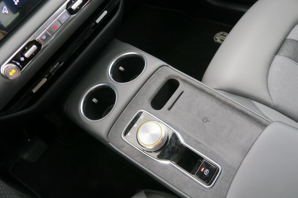 MG S5 MGS5 LUXURY EV 64KWH 204 CV 11