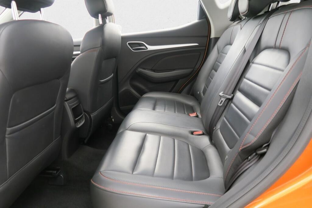 MG ZS LUXURY 1.5 106 CV 5P 18