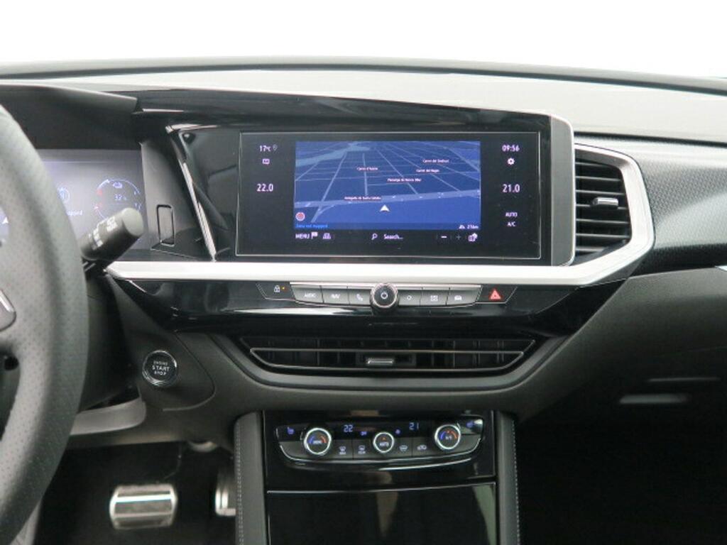 Opel Grandland GSE 1.6 TURBO PHEV 300CV AUTO 5P 12