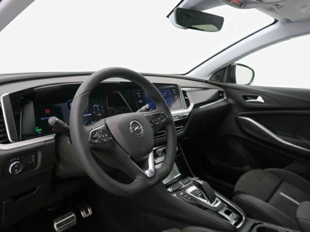 Opel Grandland GSE 1.6 TURBO PHEV 300CV AUTO 5P 8