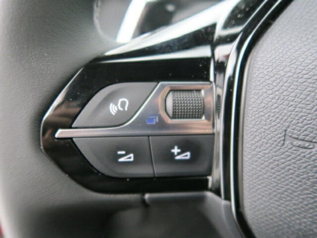 Peugeot 2008 ALLURE PACK 1.5 BLUEHDI 130CV AUTO S&S 5P 9