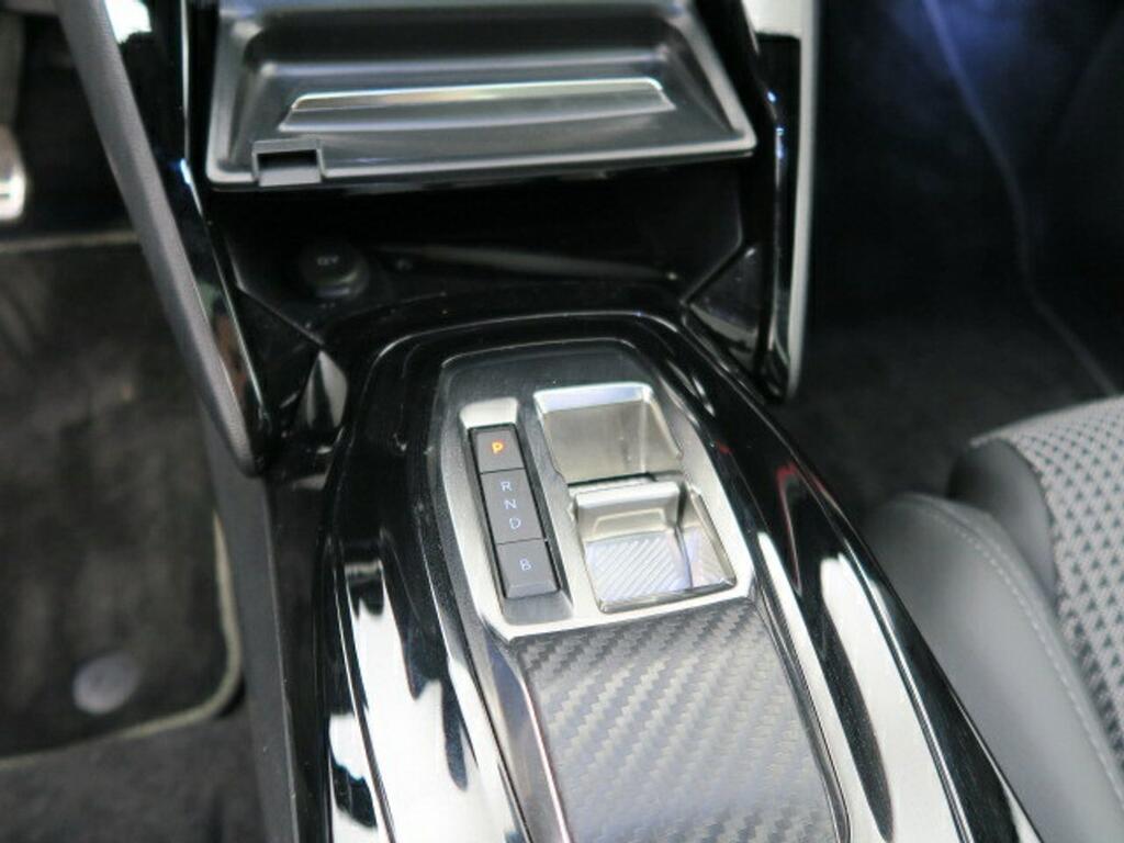 Peugeot 2008 GT ELECTRIC 136CV 5P 10