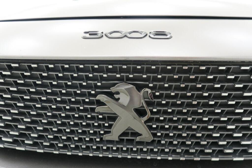 Peugeot 3008 GT 1.2 PURETECH 130 CV S&S AUTO 5P 20