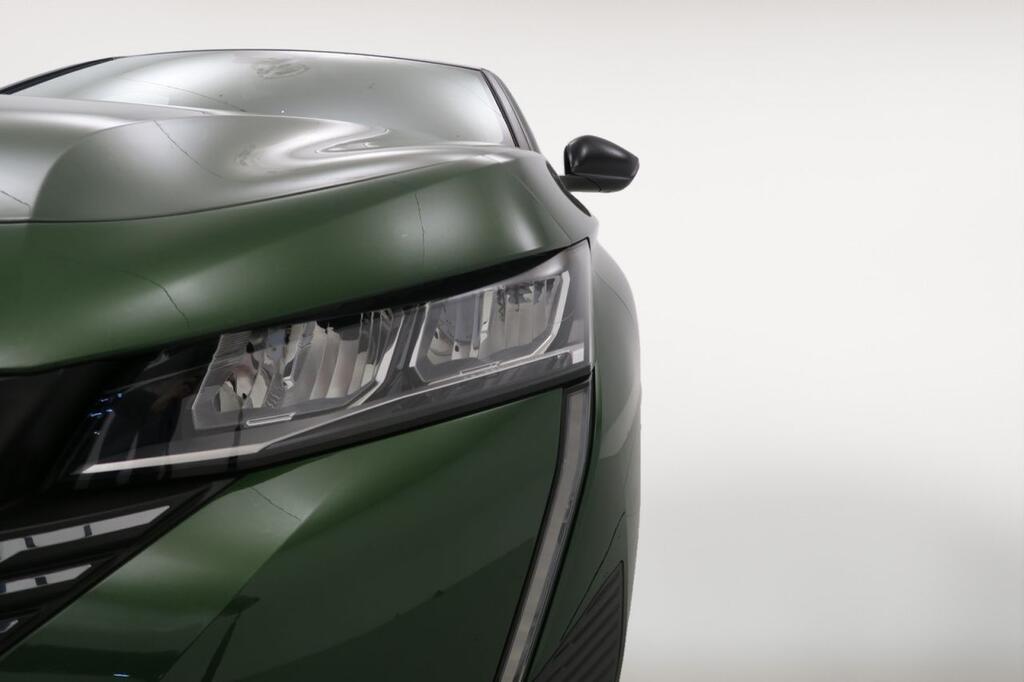 Peugeot 308 5p Allure PLUG-IN HYBRID 180 e-EAT8 19