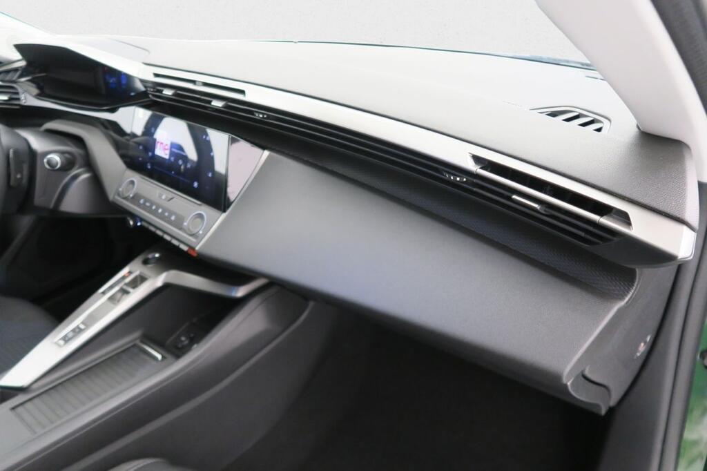 Peugeot 308 ACTIVE 1.6 PLUG-IN HYBRID 180 E-EAT8 5P 15