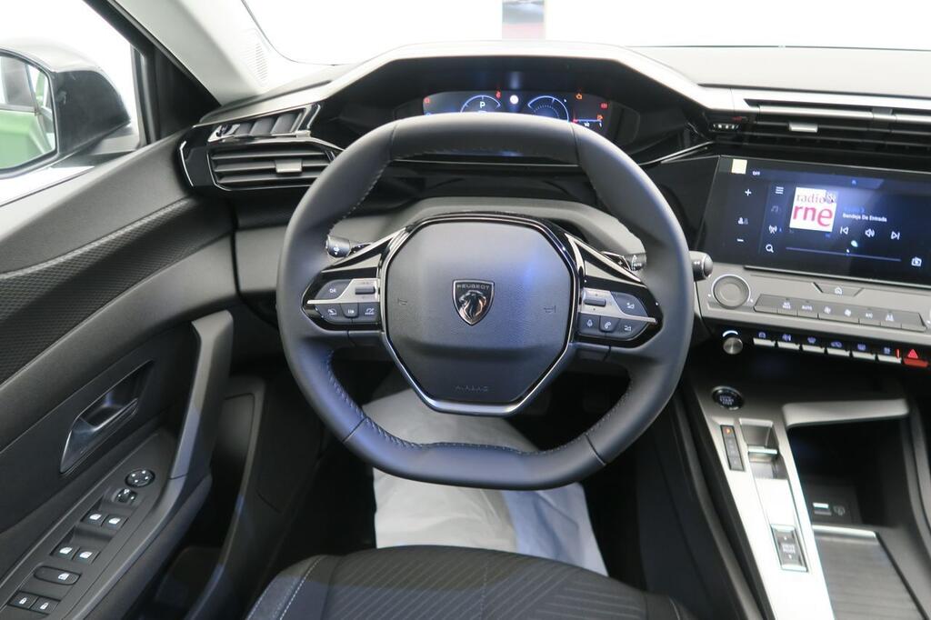 Peugeot 308 ACTIVE 1.6 PLUG-IN HYBRID 180CV E-EAT8 5P 12