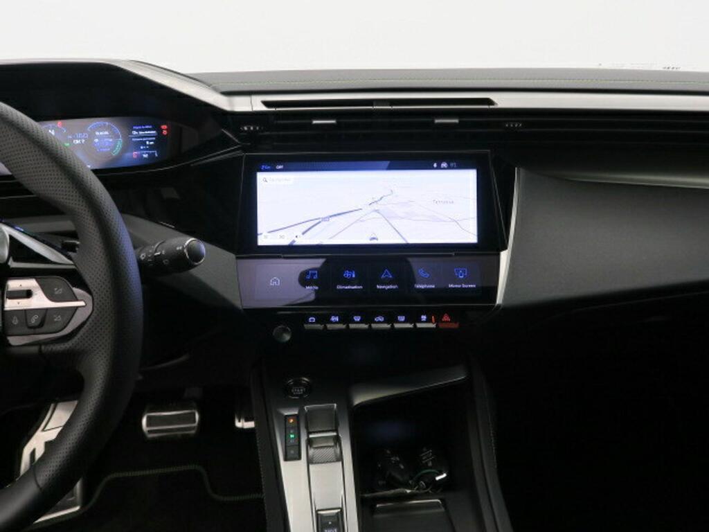 Peugeot 308 GT 1.6 PLUG-IN HYBRID 180CV 5P EAT8 14