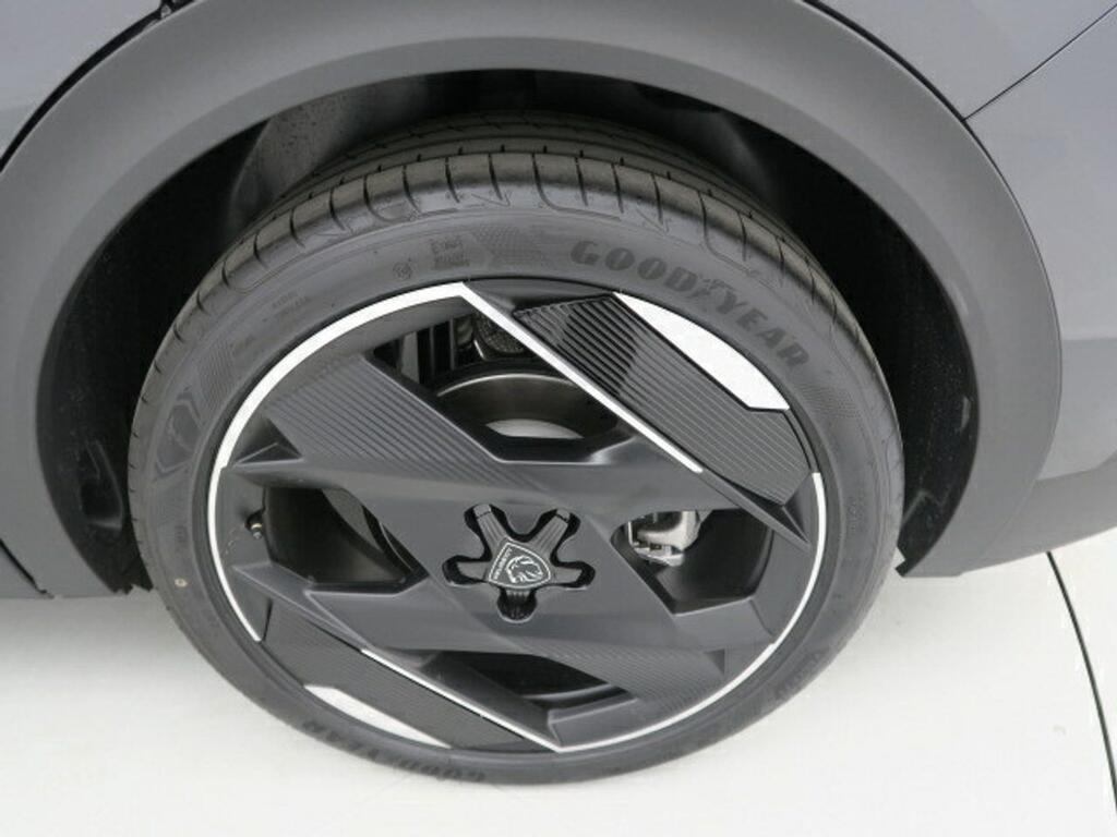 Peugeot 408 GT 1.6 HYBRID AUTO 224 CV 5P 24