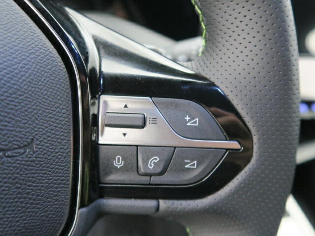 Peugeot 408 GT 1.6 HYBRID AUTO 224 CV 5P 9