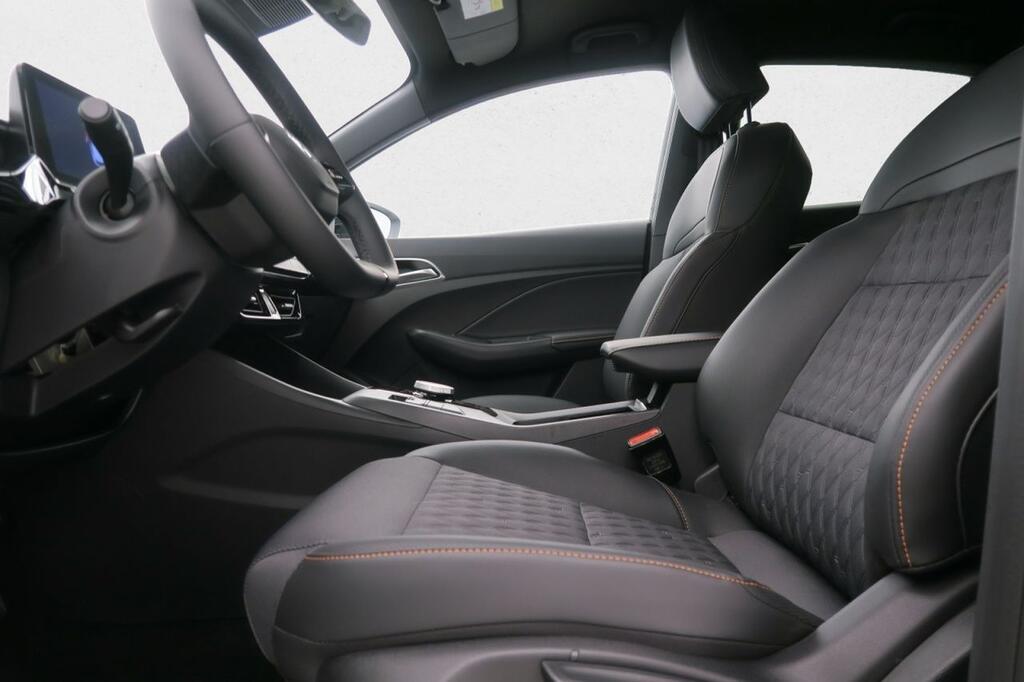 MG MG3 LUXURY 1.5 HYBRID+ 195 CV 5P 17