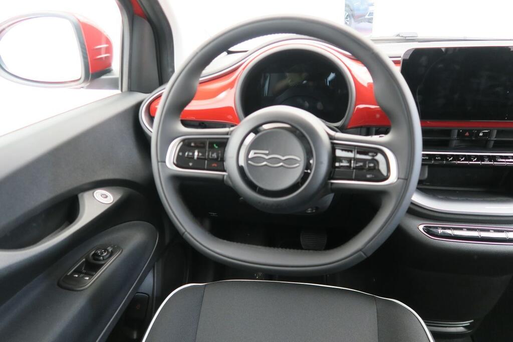 Fiat 500 E MONOTRIM BEV MY24 95CV 3P 11