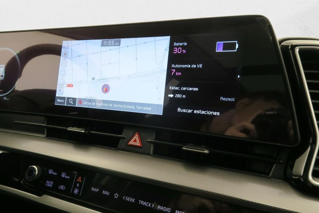 Kia Sportage 1.6 T-GDI PHEV TECH 4X4 (PACK LUXURY) (19″) 8