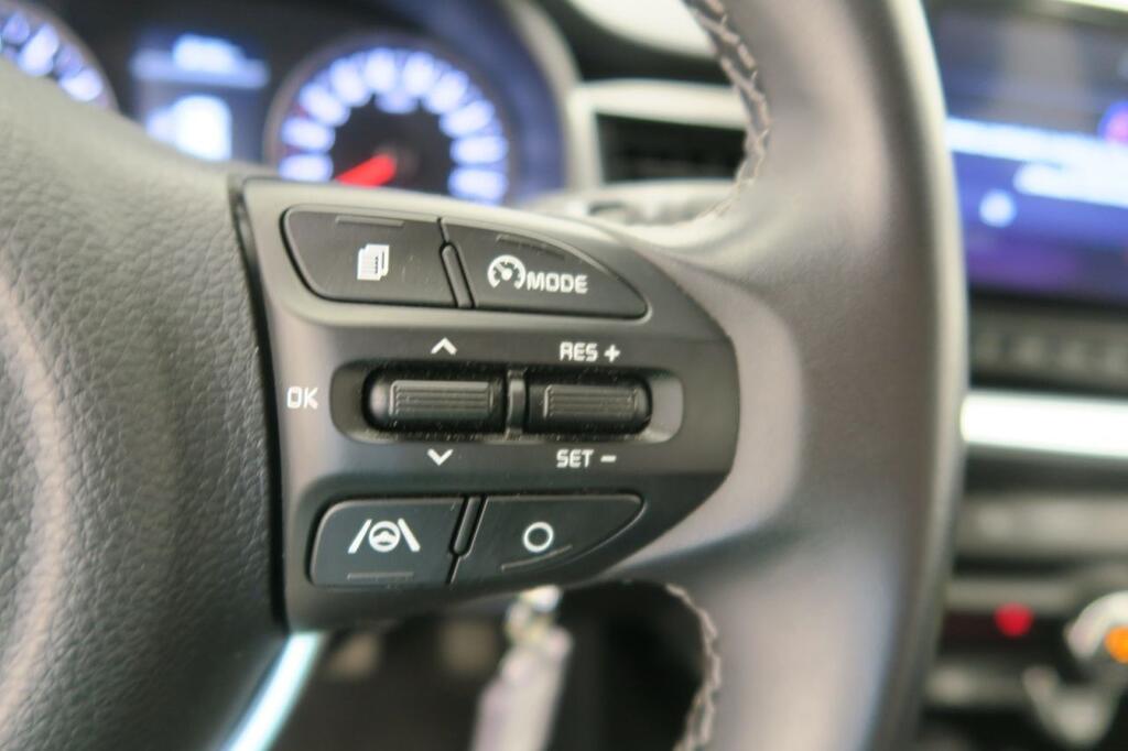 Kia Stonic SUV 1.0 T-GDI MHEV IMT 74KW DRIVE 100 5P 10