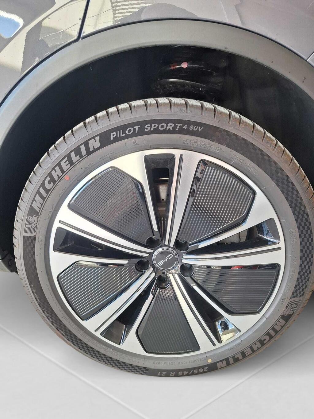 BYD Tang FLAGSHIP BEV 109KWH 517 CV 5P 7 PLAZAS 8