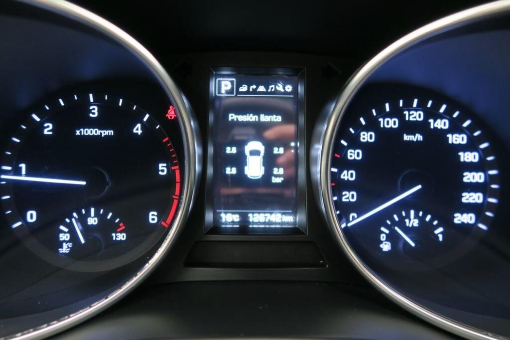 Hyundai Santa Fe TECNO AUTO 2.2 CRDI 200 CV AUTO 2WD 7STR 5P 7 PLAZAS 8