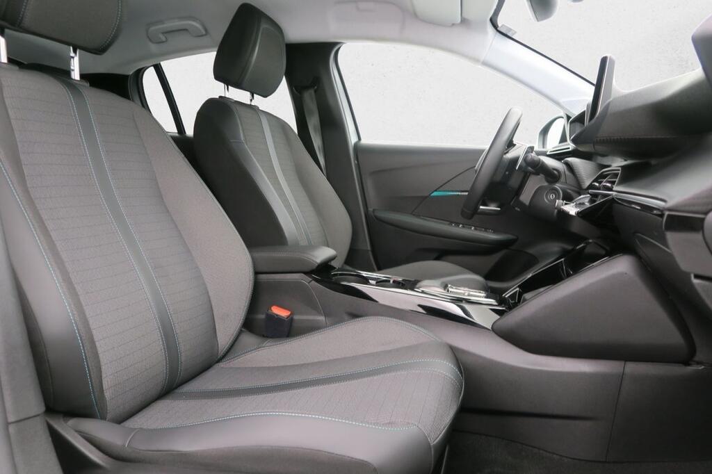 Peugeot 208 ALLURE PACK 1.2 PURETECH 100 CV AUTO 5P 17