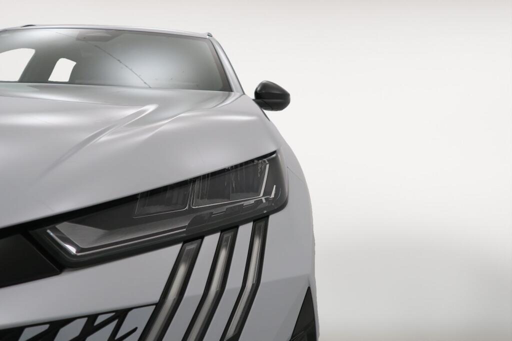 Peugeot 5008 ALLURE 1.2 MHEV HYBRID EDCS6 145 CV 7 PLAZAS 21