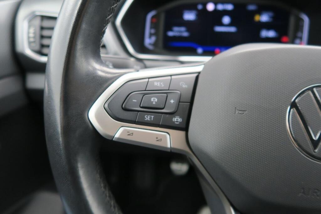 Volkswagen T-Cross SPORT R-LINE 1.0 TSI 110 CV 5P 10