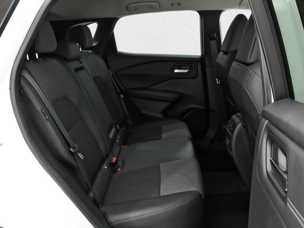 Nissan Qashqai DIG-T 116kW CVT N-Connecta 8