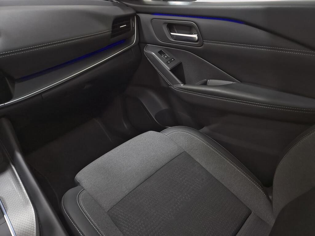 Nissan Qashqai DIG-T 116kW CVT N-Connecta 27