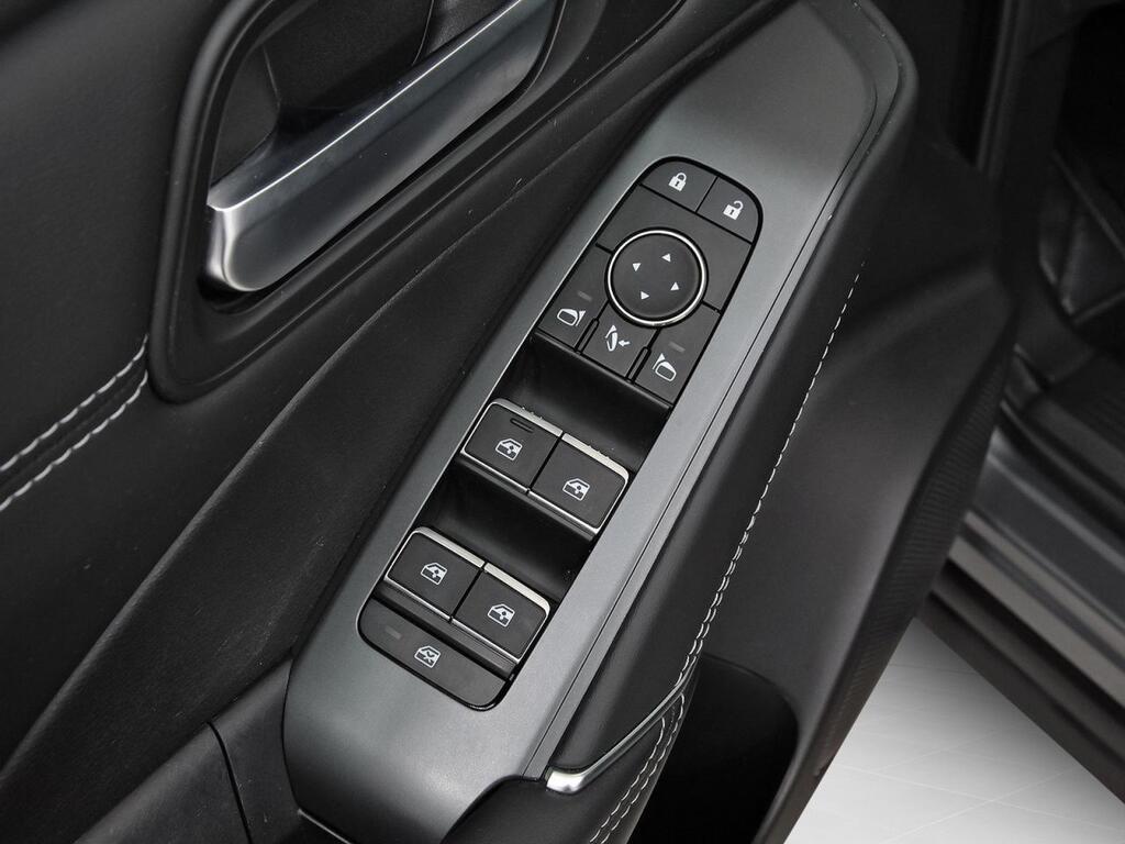 Nissan Qashqai DIG-T 103kW N-Connecta 12