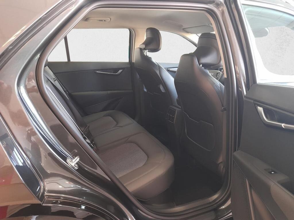 Kia Niro 1.6 GDi HEV 95kW (129CV) Drive 11