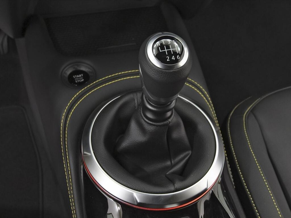 Nissan Juke DIG-T 84 kW (114 CV) Ikon Edition Kiiro 32