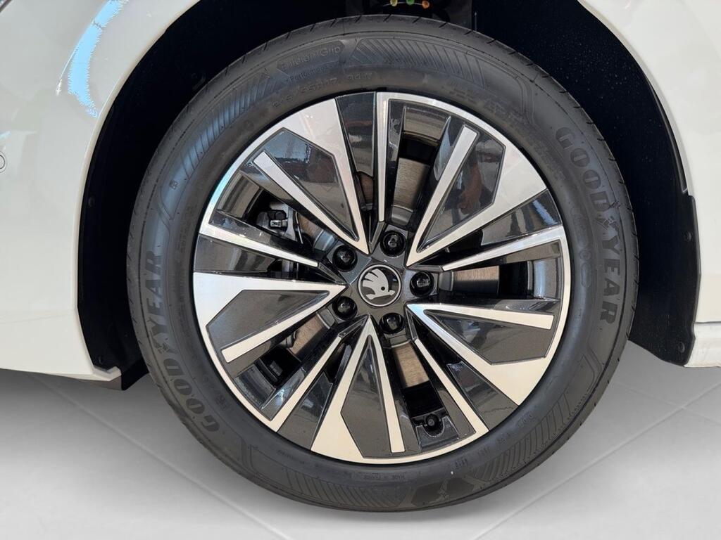 Skoda Superb Combi 1.5 TSI iV P-HEV DSG Selection 8