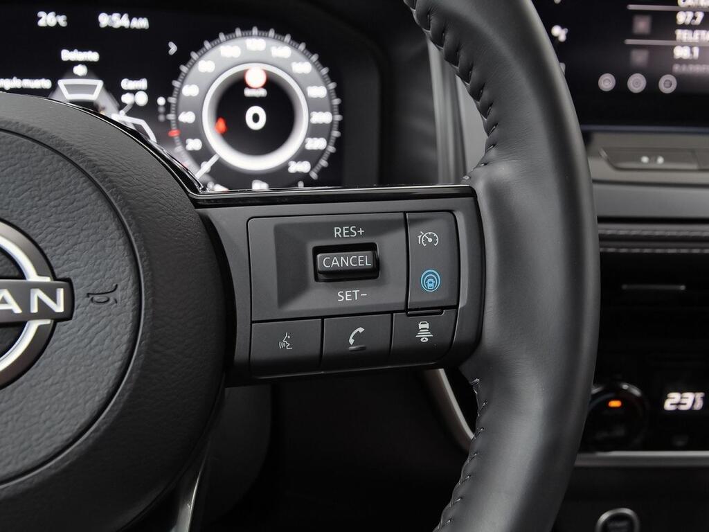 Nissan Qashqai DIG-T 103kW N-Connecta 17