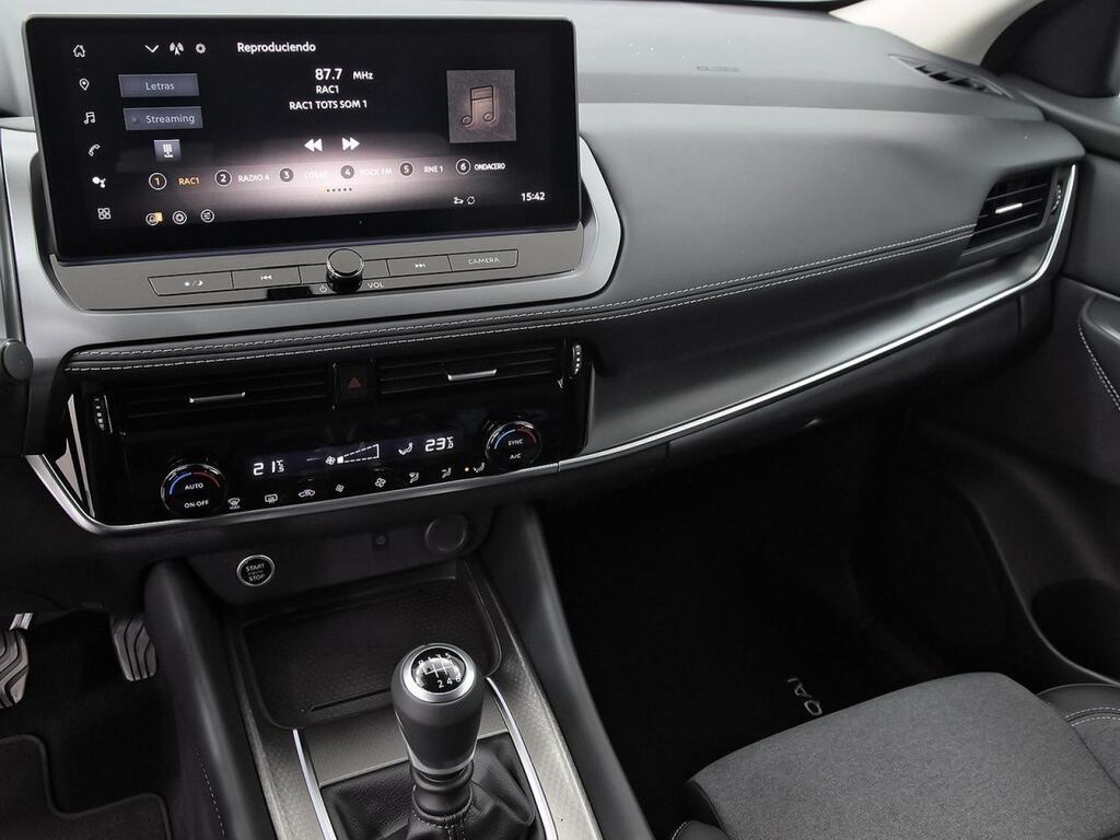 Nissan Qashqai DIG-T 103kW N-Connecta 11