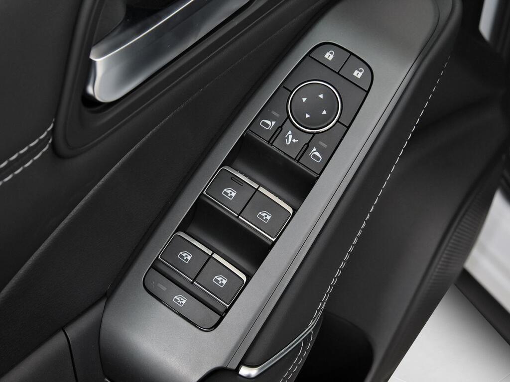 Nissan Qashqai DIG-T 103kW N-Connecta 12