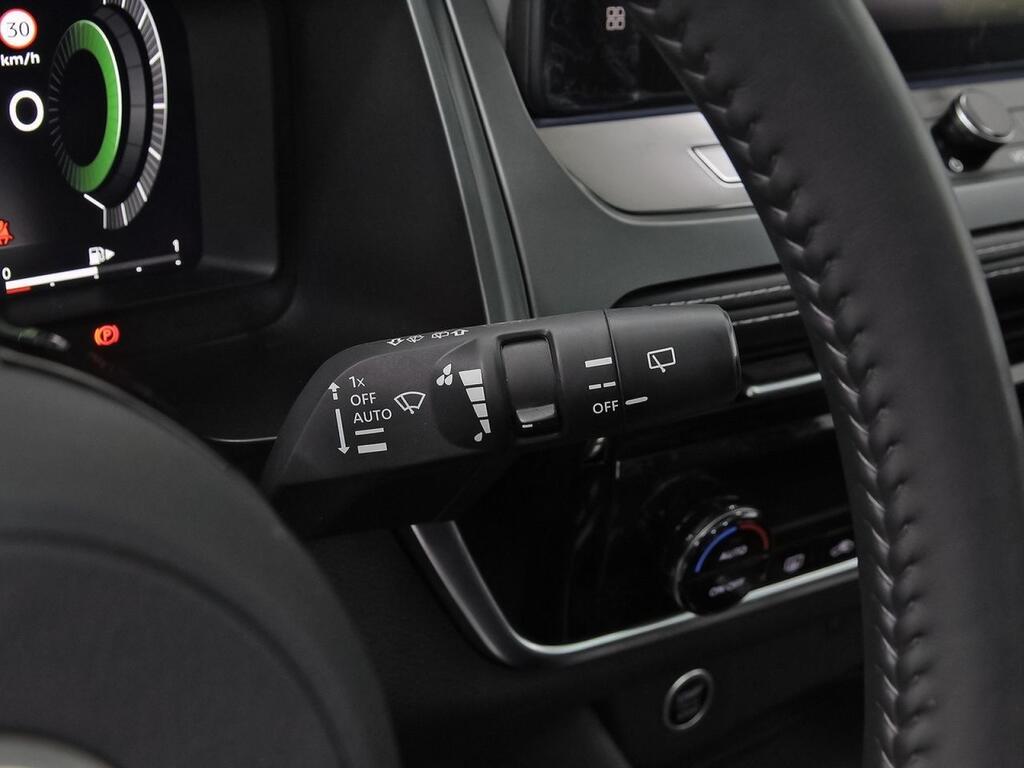 Nissan Qashqai DIG-T 103kW N-Connecta 11