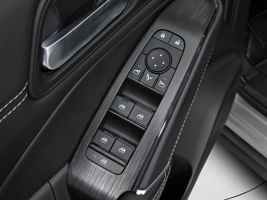 Nissan Qashqai DIG-T 116kW Xtronic N-Connecta 12