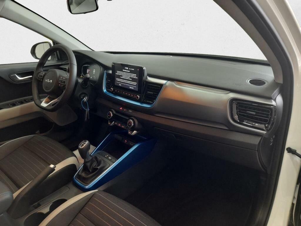 Kia Stonic 1.0 T-GDi 74kW MHEV MT Style Edition 10