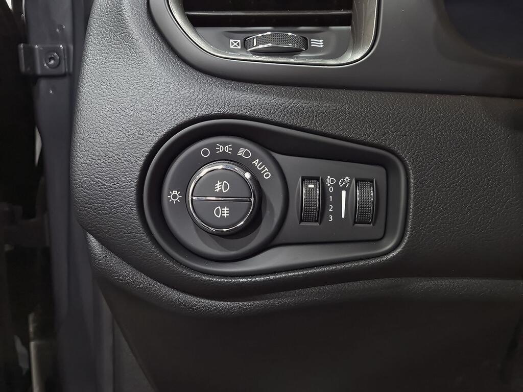 Jeep Renegade eHybrid Summit 1.5 MHEV 130hp Dct Fwd 13