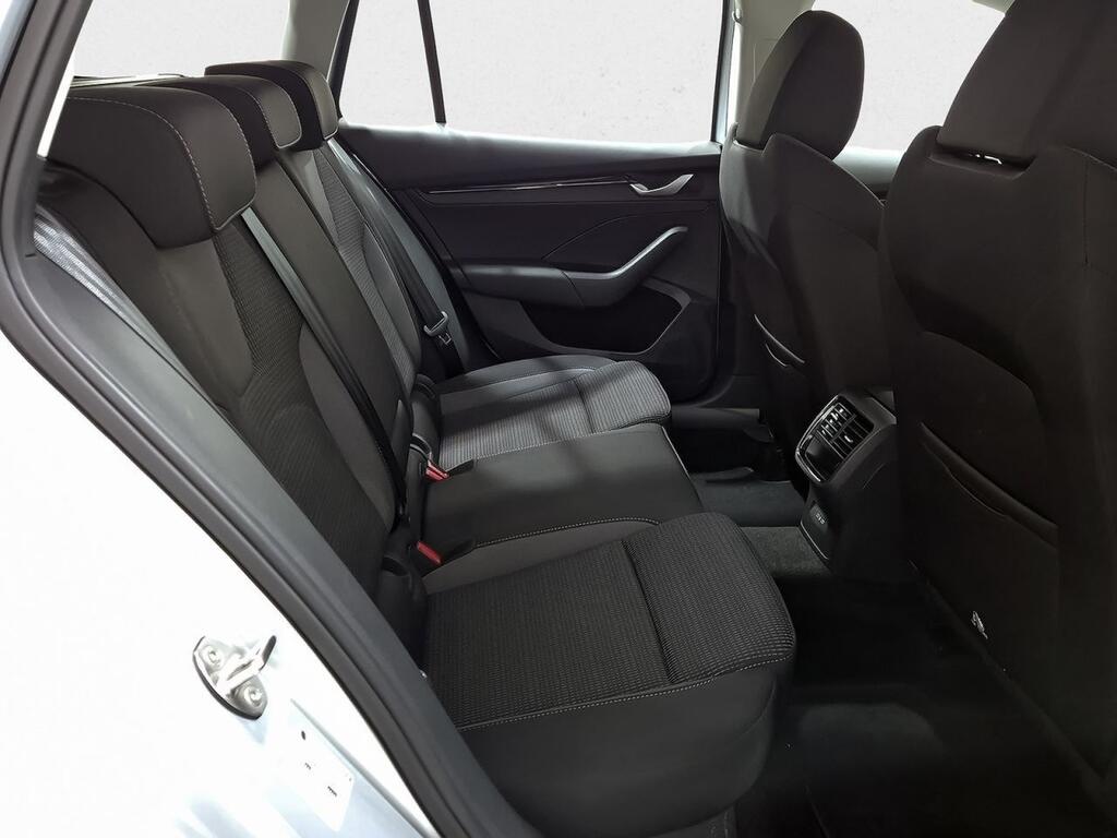 Skoda Octavia Combi 2.0 TDI 85kW (115CV) Design 6