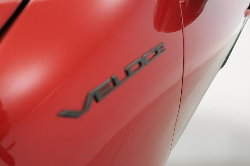 Alfa Romeo Junior Elettrica Veloce 207kW (280CV) 19