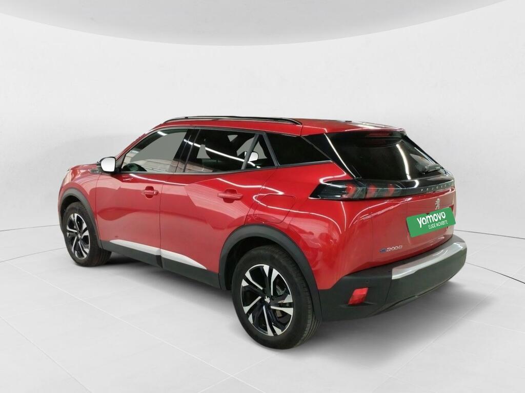 Peugeot 2008 Eléctrico Allure Pack (100kW) 3