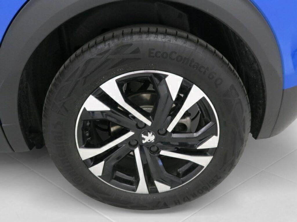 Peugeot 2008 Eléctrico GT 136 (100kW) 24