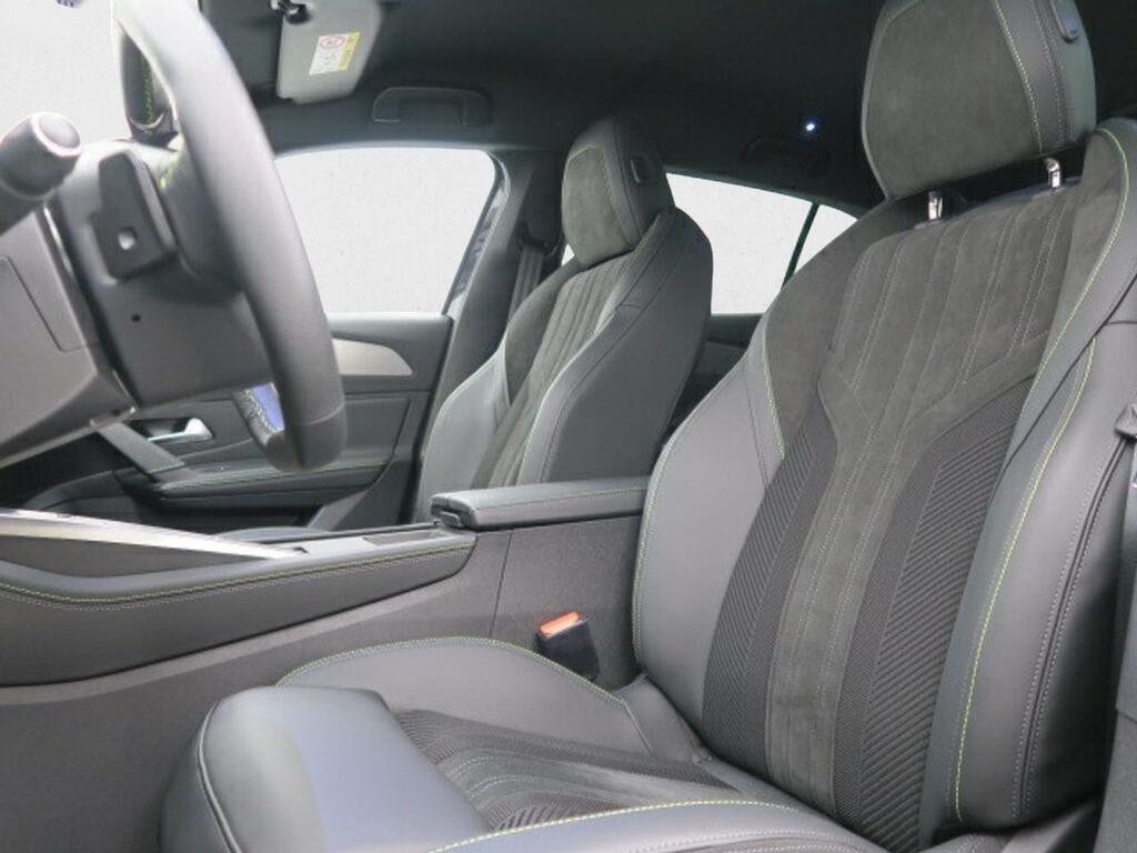 Peugeot 408 408 GT PHEV 225 e-EAT8 17