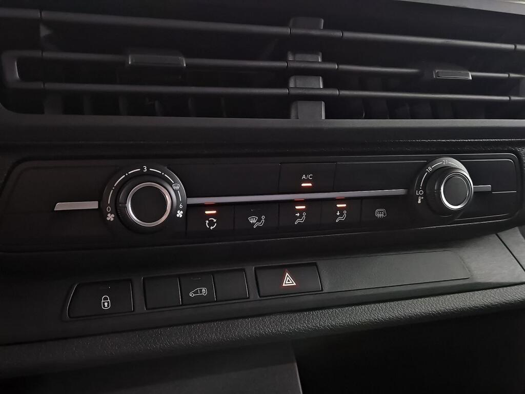 Peugeot Expert E-EXPERT FURGON STANDARD BEV (100KW) 136CV 23