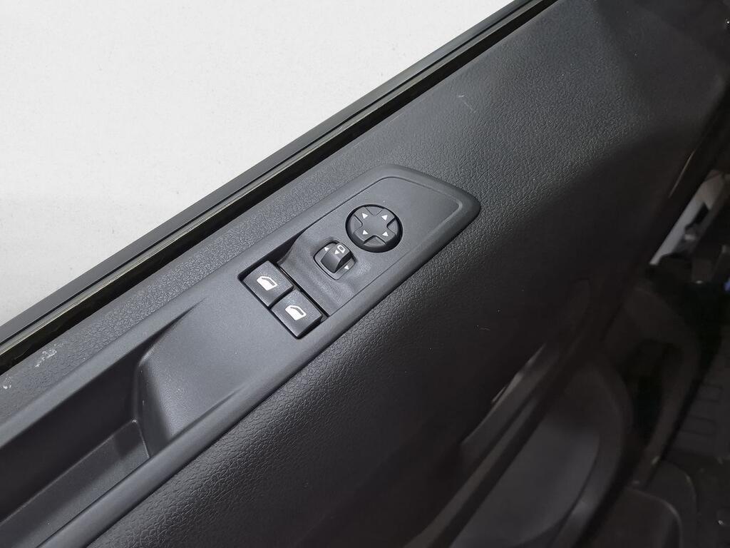 Peugeot Expert E-EXPERT FURGON STANDARD BEV (100KW) 136CV 13