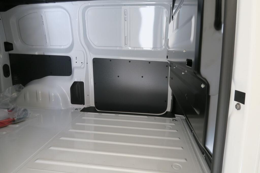 Peugeot Expert E-EXPERT FURGON STANDARD BEV (100KW) 136CV 16