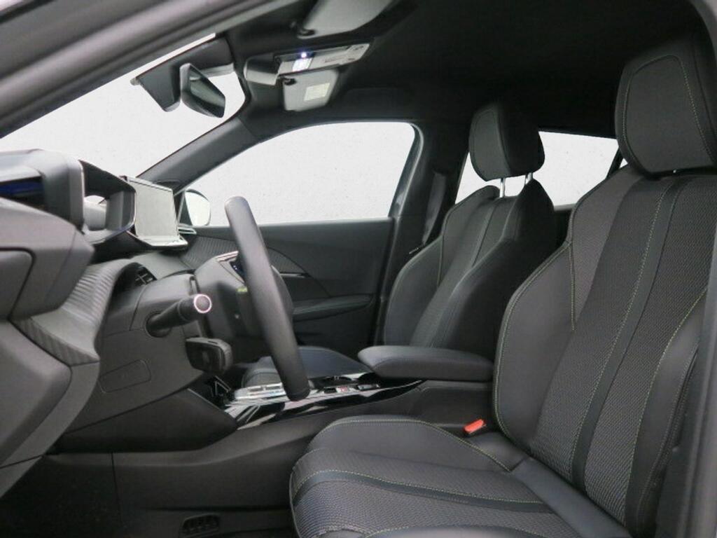 Peugeot 2008 Eléctrico GT 156 (115kW) 15