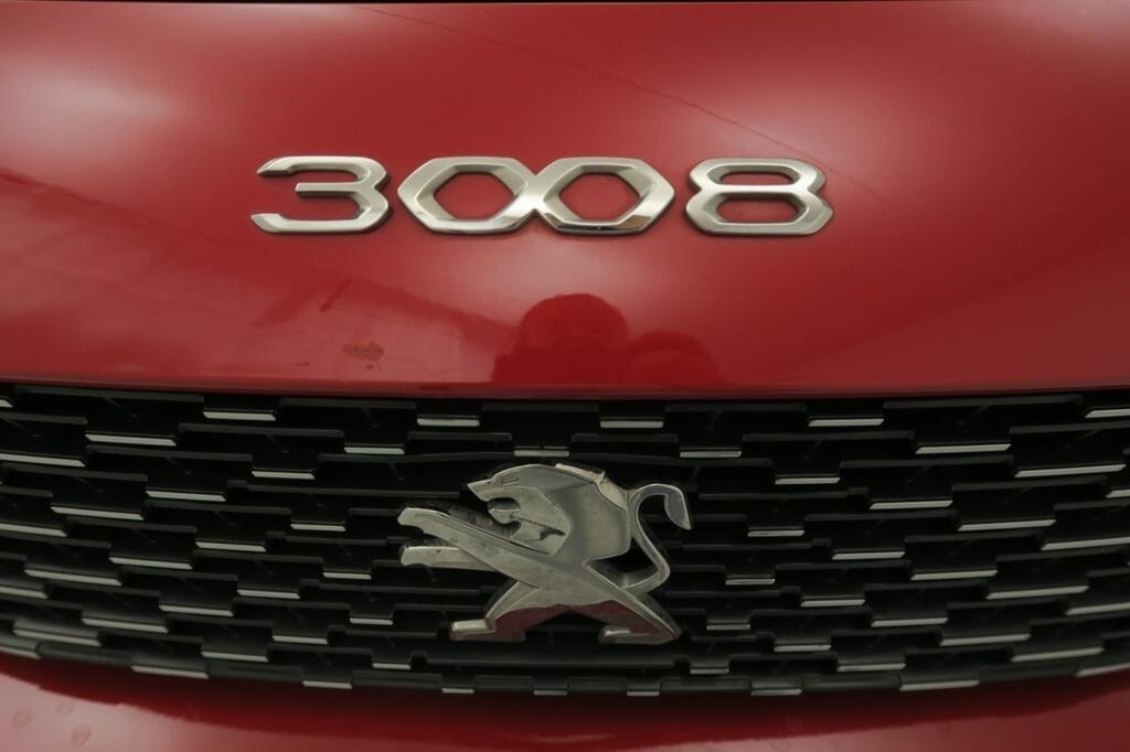 Peugeot 3008 1.2 PureTech 96KW (130CV) S&S Allure 17