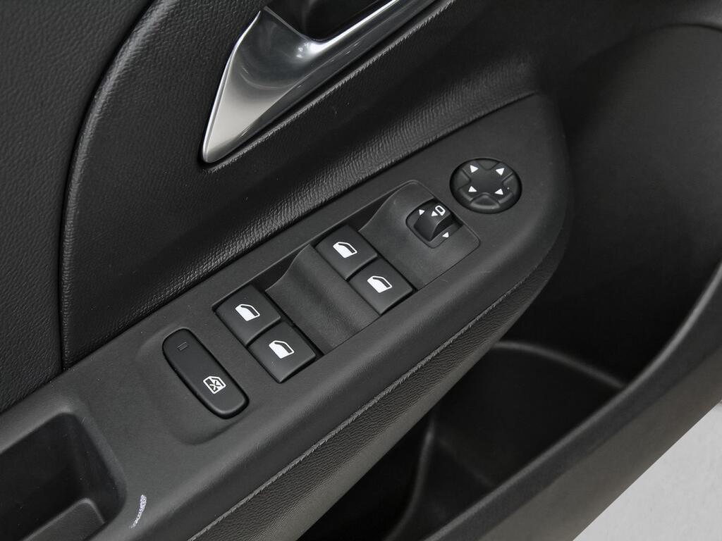 Opel Corsa 1.2T XHLHybrid 74kW GS eDCT 12