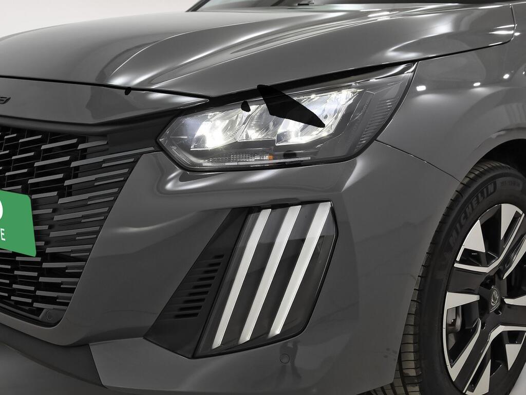 Peugeot 208 Allure HYBRID 100 eDCS6 34