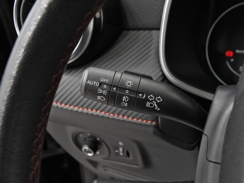 MG ZS 1.0T Luxury 18