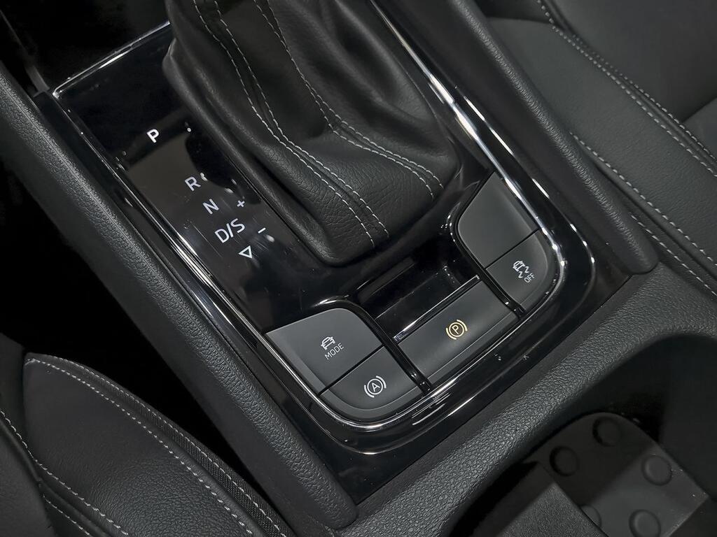 Skoda Karoq 1.5 TSI 110kW (150CV) DSG ACT Sportline 28